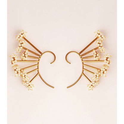 Suhani Pittie Pearl Bunch Earcuff
