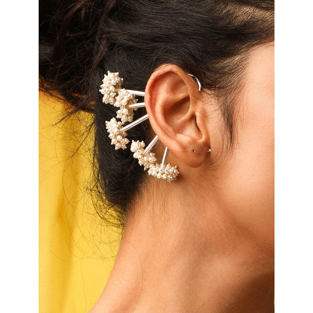 Suhani Pittie Pearl Bunch Earcuff