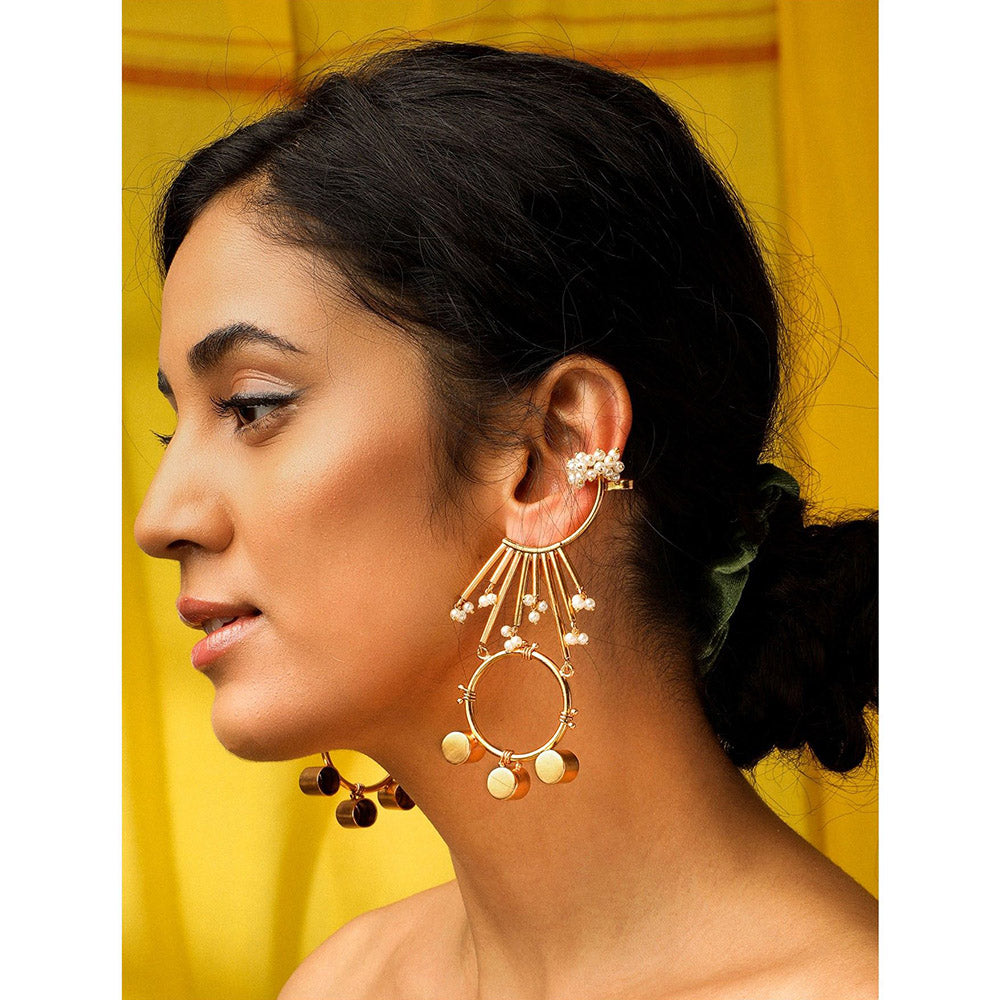 Suhani Pittie Pearl Bunch Statement Earring