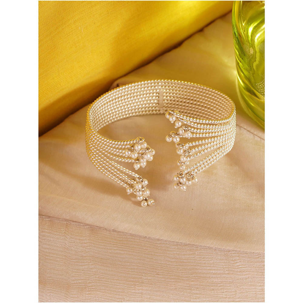 Suhani Pittie Pearl Bunch Kada