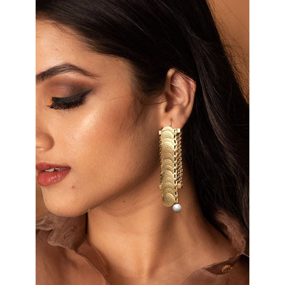 Suhani Pittie Gold coin motif linear Drop earrings with pearls