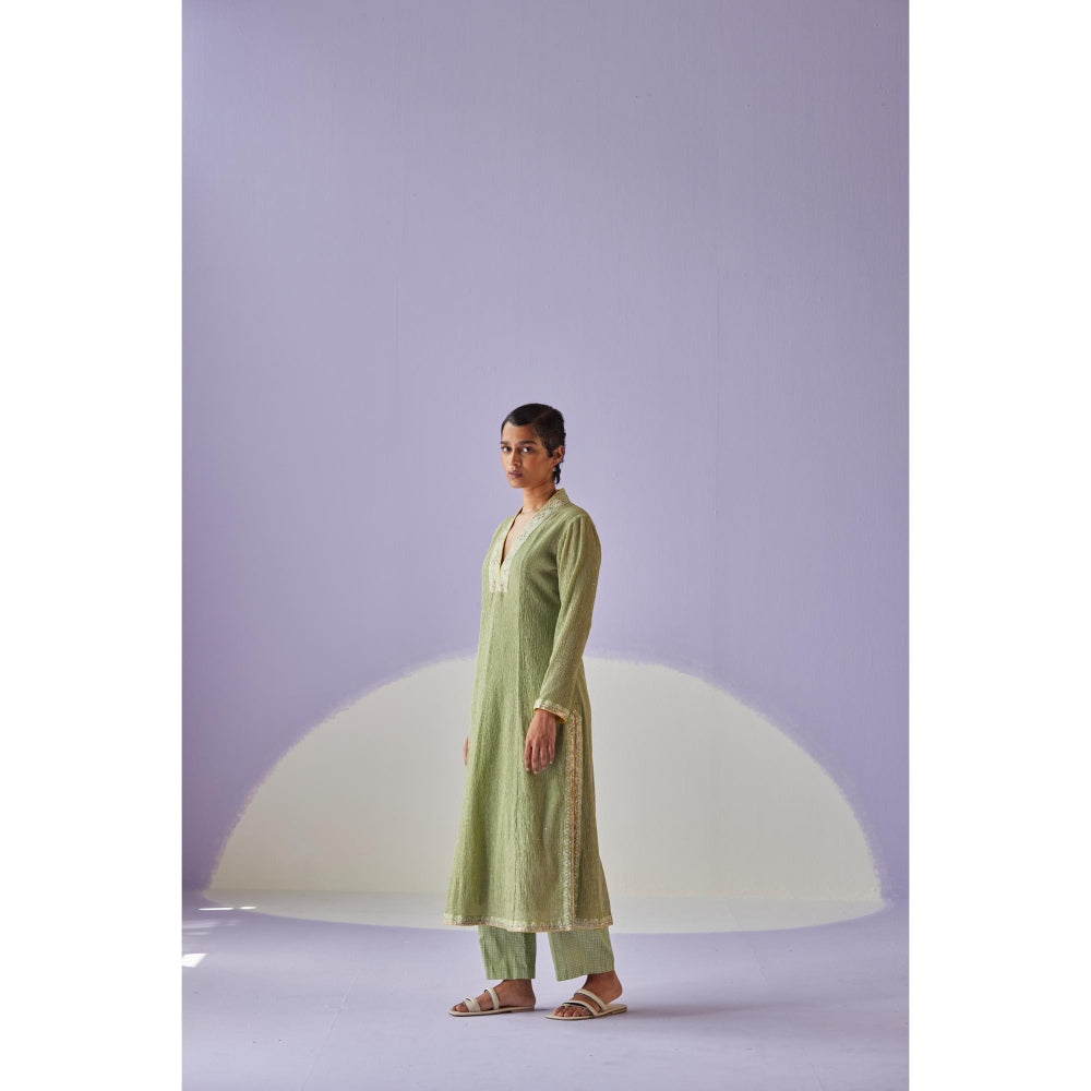 Surbhi Gupta Green Crinkled Kurta and Pant (Set of 2)