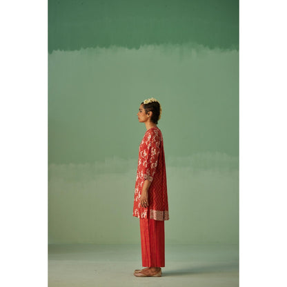 Surbhi Gupta Red Back Pleat Kurta and Pant (Set of 2)