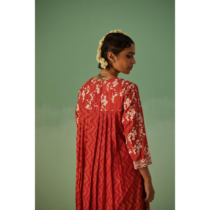 Surbhi Gupta Red Back Pleat Kurta and Pant (Set of 2)