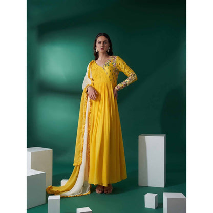 Suruchi Parakh Womens Yellow Embellished Anarkali Kurta and Dupatta (Set of 2)