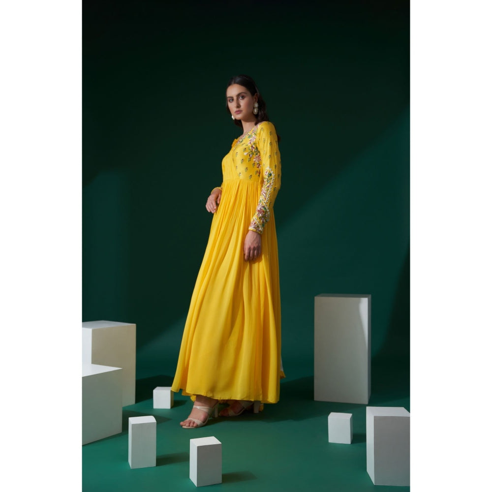 Suruchi Parakh Womens Yellow Embellished Anarkali Kurta and Dupatta (Set of 2)