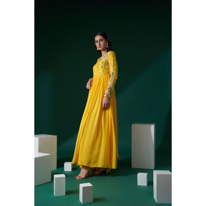 Suruchi Parakh Womens Yellow Embellished Anarkali Kurta and Dupatta (Set of 2)