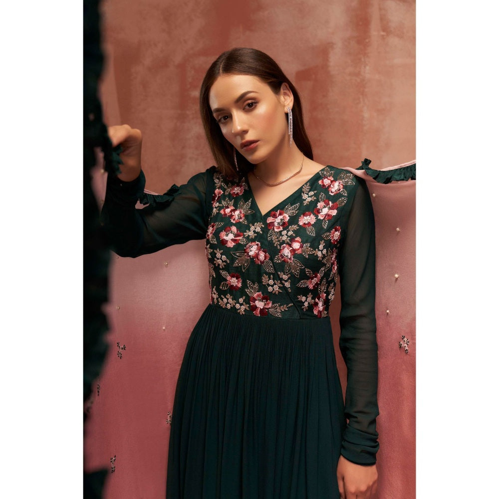 Suruchi Parakh Womens Green Embroidered Anarkali Kurta and Dupatta (Set of 2)