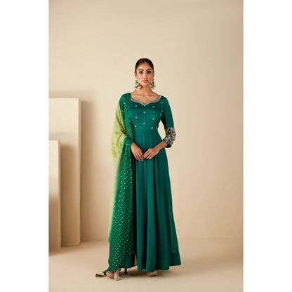 Suruchi Parakh Womens Green Embellished Anarkali Kurta and Dupatta (Set of 2)