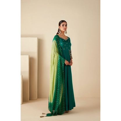 Suruchi Parakh Womens Green Embellished Anarkali Kurta and Dupatta (Set of 2)