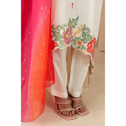 Suruchi Parakh Womens Off White Embroidered Kurta with Pant and Dupatta (Set of 3)