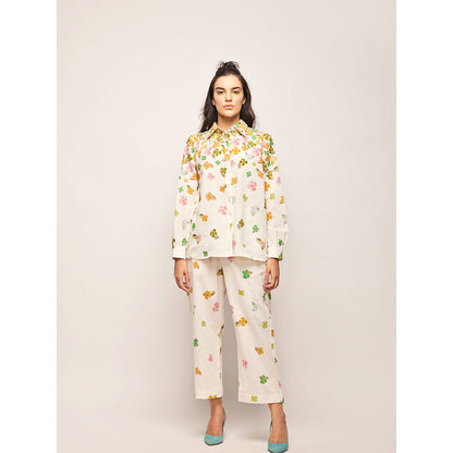 Swati Vijaivargie White Fleur Descending Flowers Shirt
