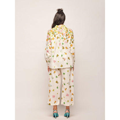 Swati Vijaivargie White Fleur Descending Flowers Shirt