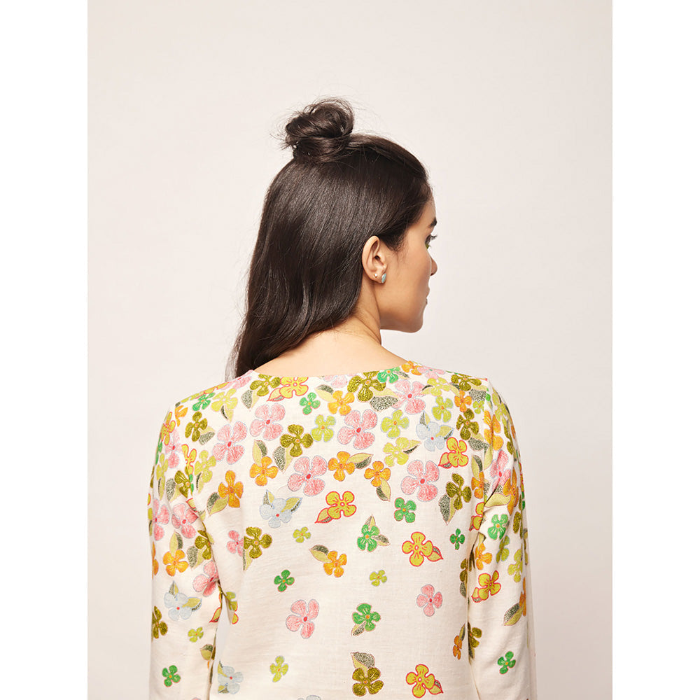 Swati Vijaivargie White Fleur Round Hem Top