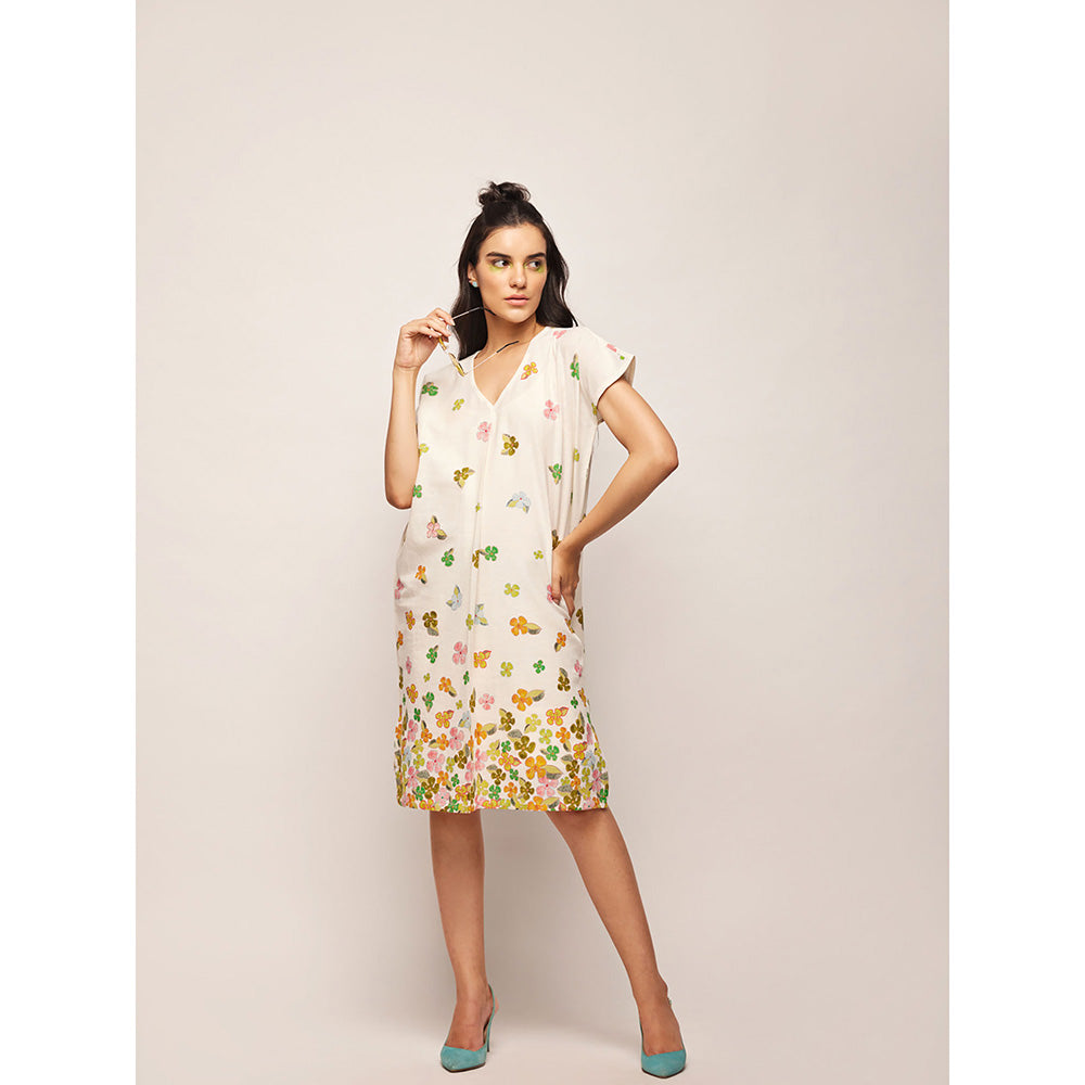 Swati Vijaivargie White Fleur Antifit Dress