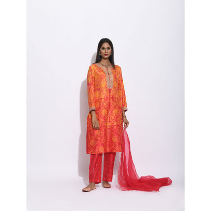 Swati Vijaivargie Orange Shibori With Embroidered Kurta With Pant And Dupatta (Set of 3)