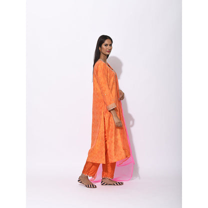Swati Vijaivargie Orange Embroidered Kurta With Pant And Dupatta (Set of 3)