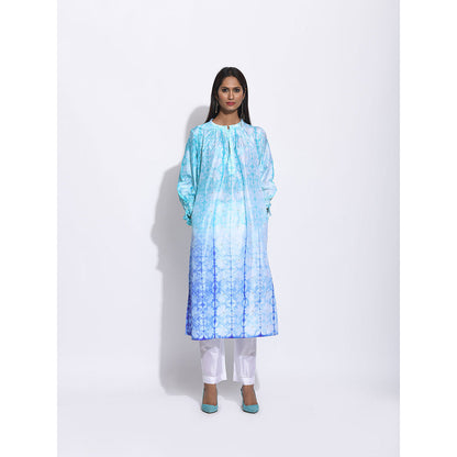 Swati Vijaivargie Blue And Purple Ombre Shibori Kurta