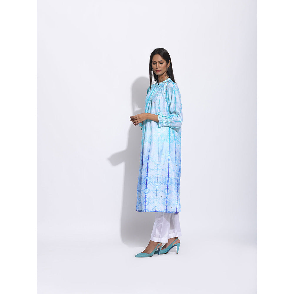 Swati Vijaivargie Blue And Purple Ombre Shibori Kurta