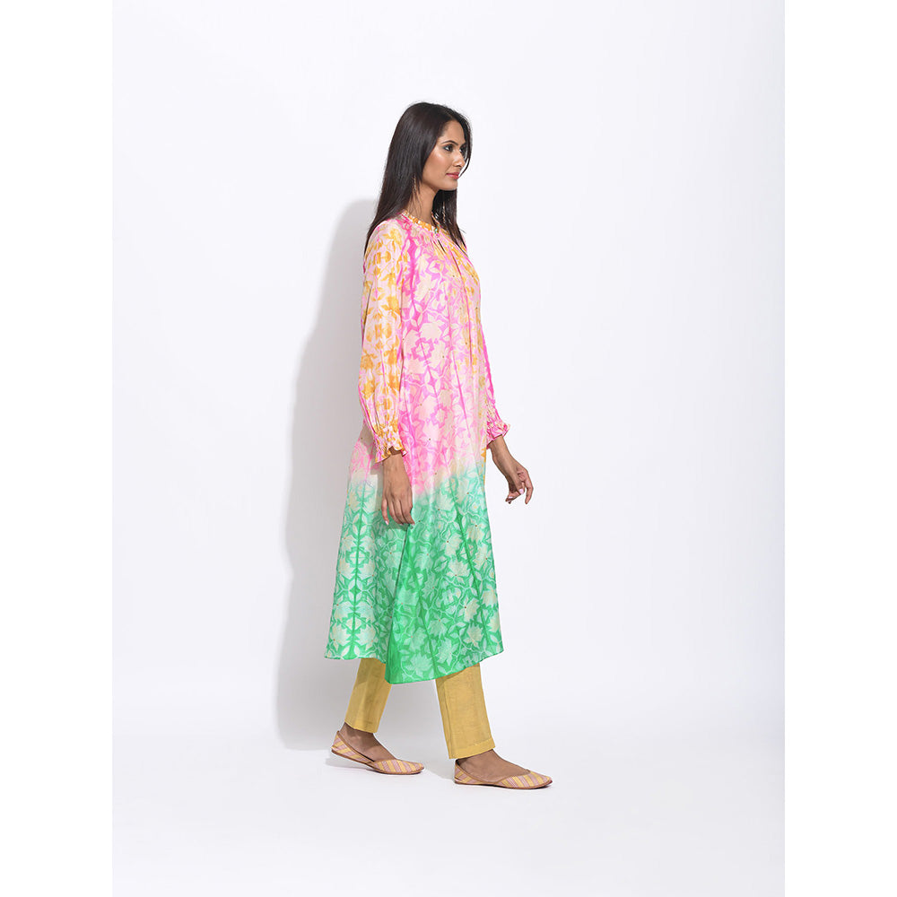Swati Vijaivargie Pink And Green Shibori Kurta