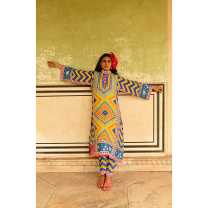 Swati Vijaivargie Multi Jumki Kurta & Pant (Set of 2)