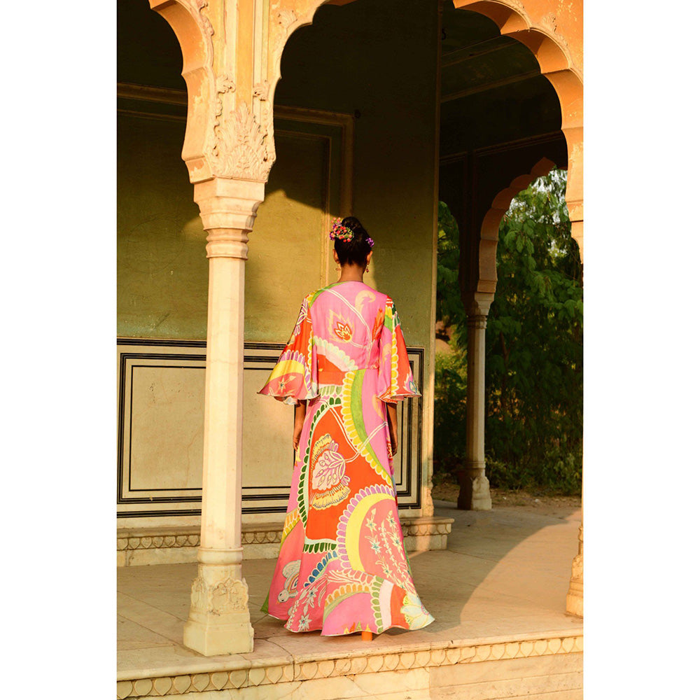 Swati Vijaivargie Surajmukhi Cape