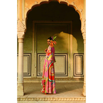 Swati Vijaivargie Surajmukhi Cape