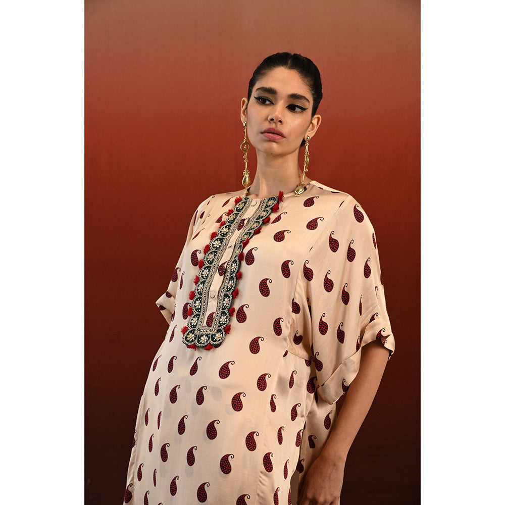 Swati Vijaivargie Paisley Chameli Kaftan Kurta & Dhoti (Set of 2)