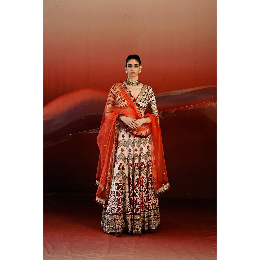 Swati Vijaivargie Paisley Tammana Blouse with Skirt & Dupatta (Set of 3)