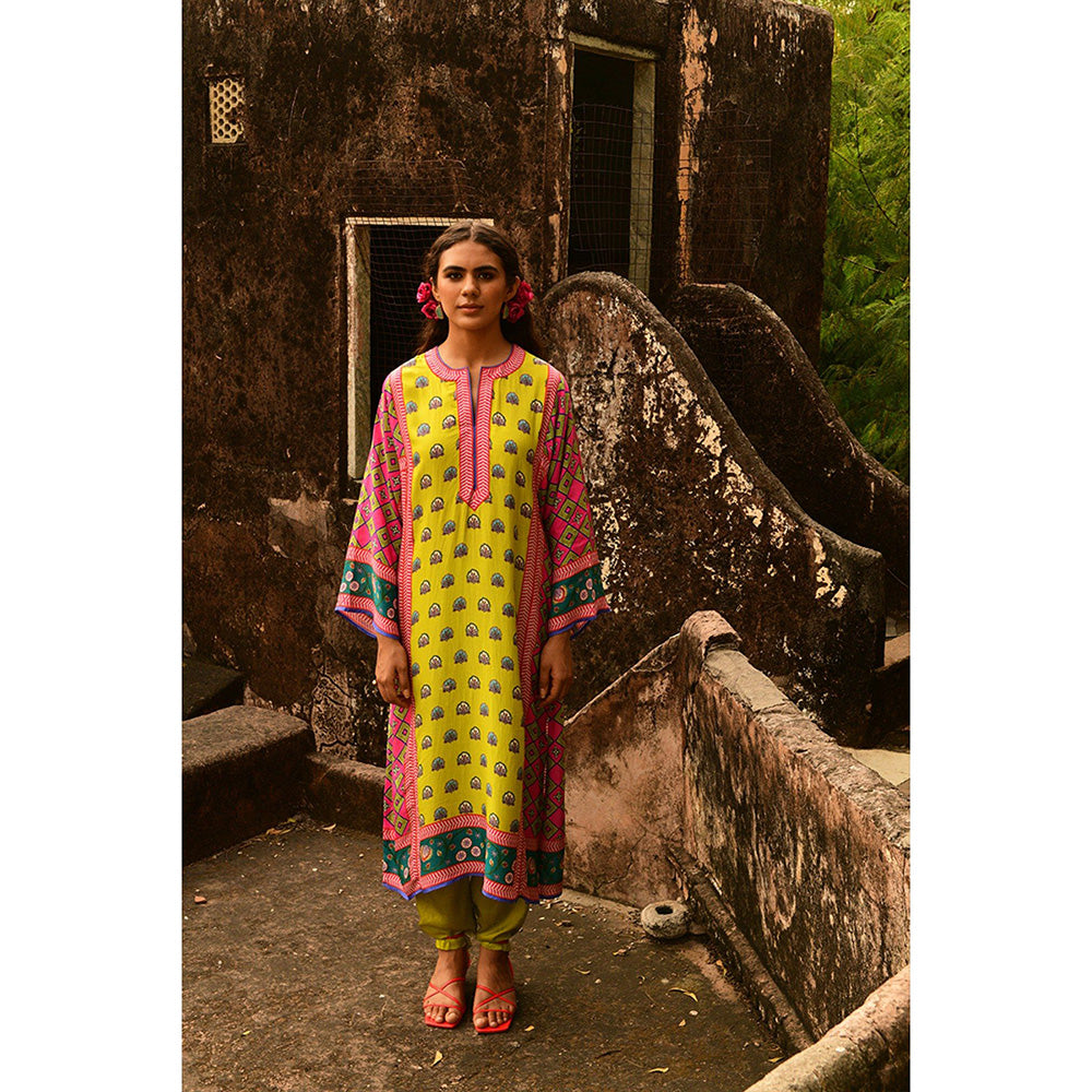 Swati Vijaivargie Gopi Kurta & Pant (Set of 2)