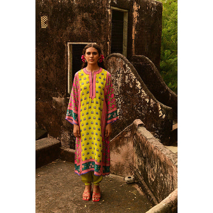 Swati Vijaivargie Gopi Kurta & Pant (Set of 2)