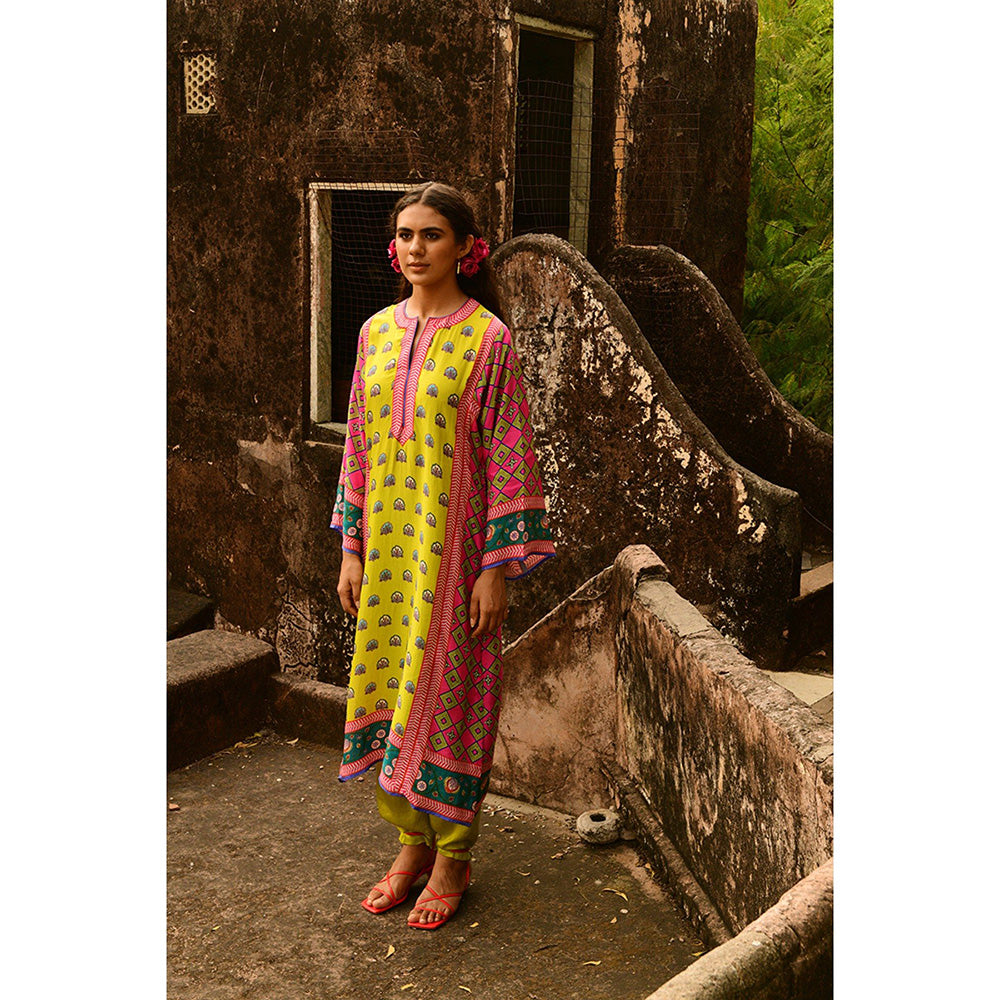 Swati Vijaivargie Gopi Kurta & Pant (Set of 2)