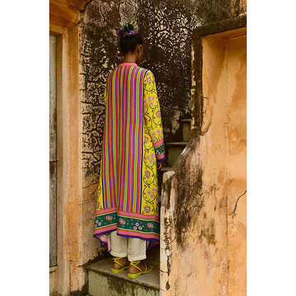 Swati Vijaivargie Veena Kurta & Pant (Set of 2)