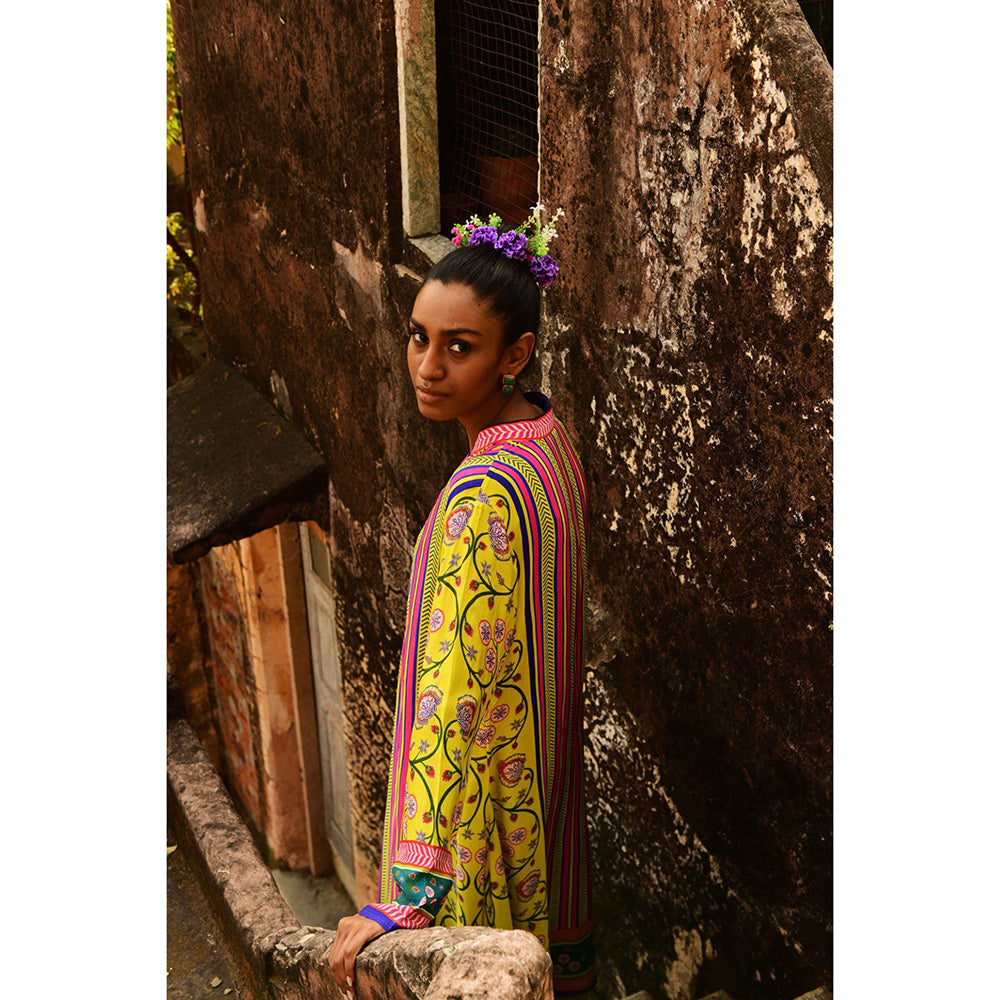 Swati Vijaivargie Veena Kurta & Pant (Set of 2)