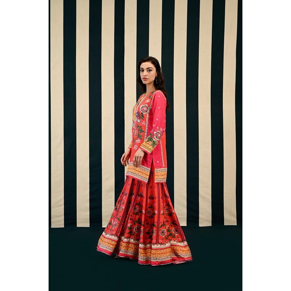 Swati Vijaivargie Gulmohar Laila Kurti with Sharara & Dupatta (Set of 3)