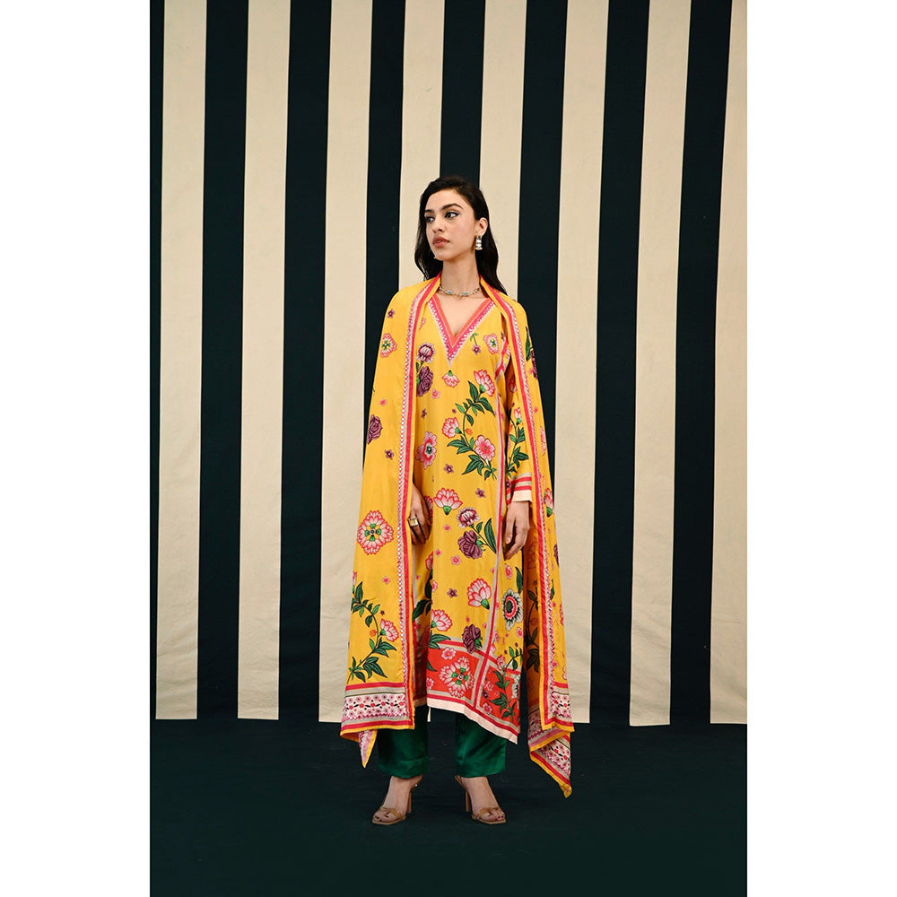 Swati Vijaivargie Gulmohar Jhumki Kurta & Pant with Stole (Set of 3)