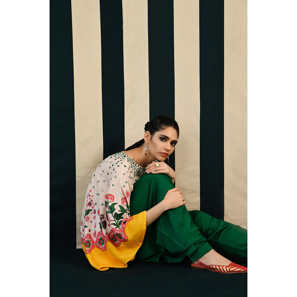 Swati Vijaivargie Gulmohar Moksha Round Kaftan Tunic & Dhoti (Set of 2)