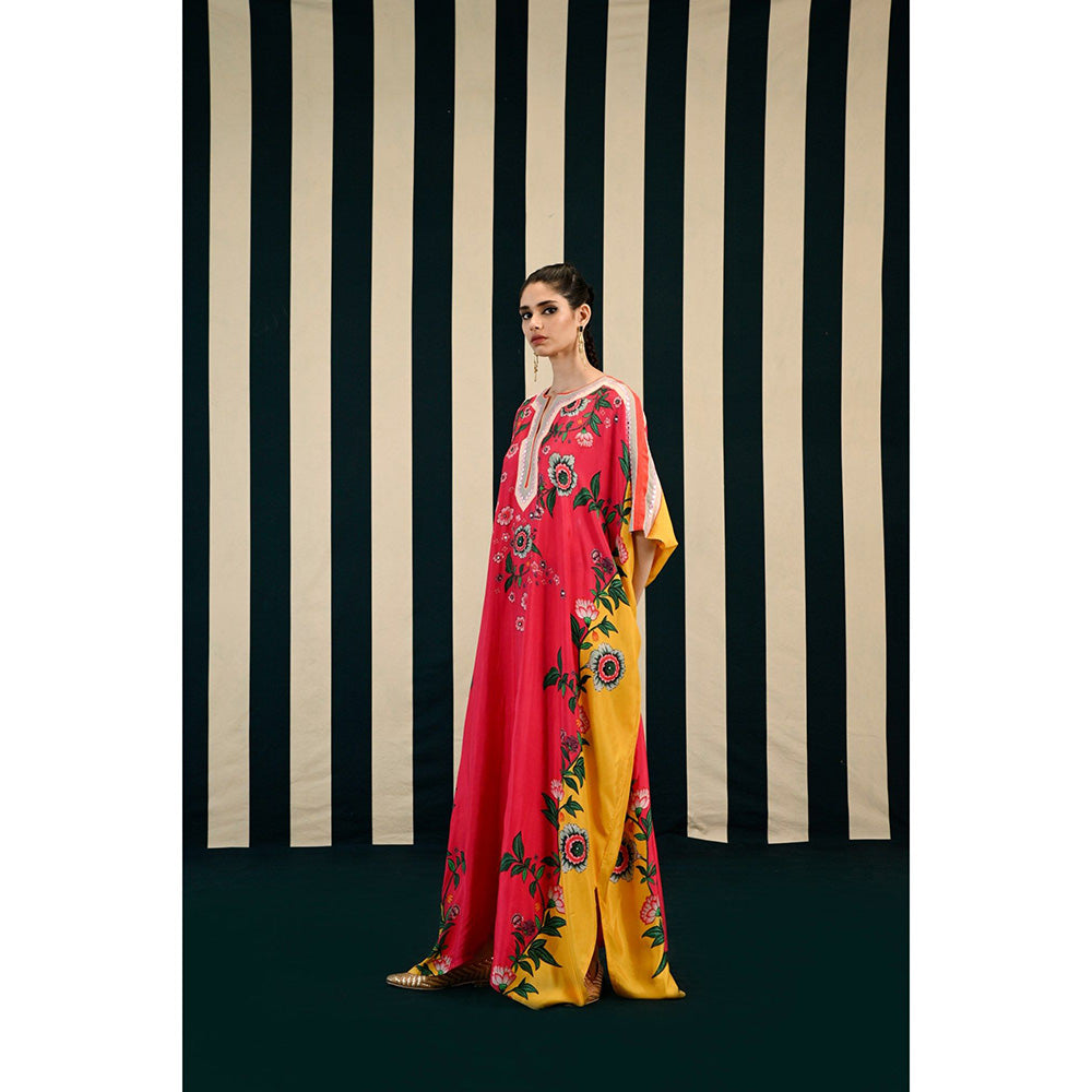 Swati Vijaivargie Gulmohar Kavya Kaftan Dress In Red