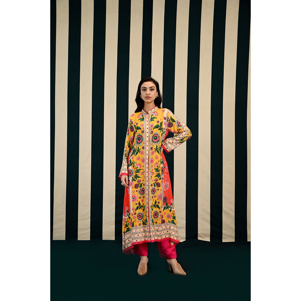 Swati Vijaivargie Gulmohar Gauri Kurta & Pant (Set of 2)