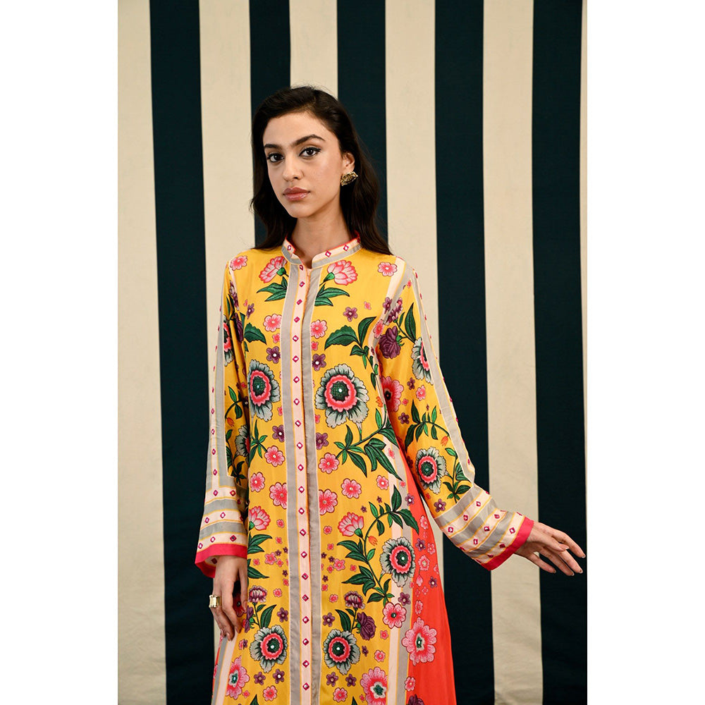 Swati Vijaivargie Gulmohar Gauri Kurta & Pant (Set of 2)