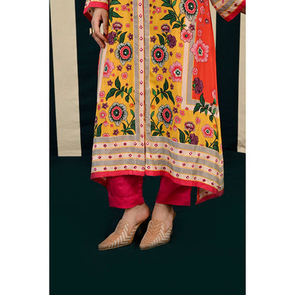 Swati Vijaivargie Gulmohar Gauri Kurta & Pant (Set of 2)