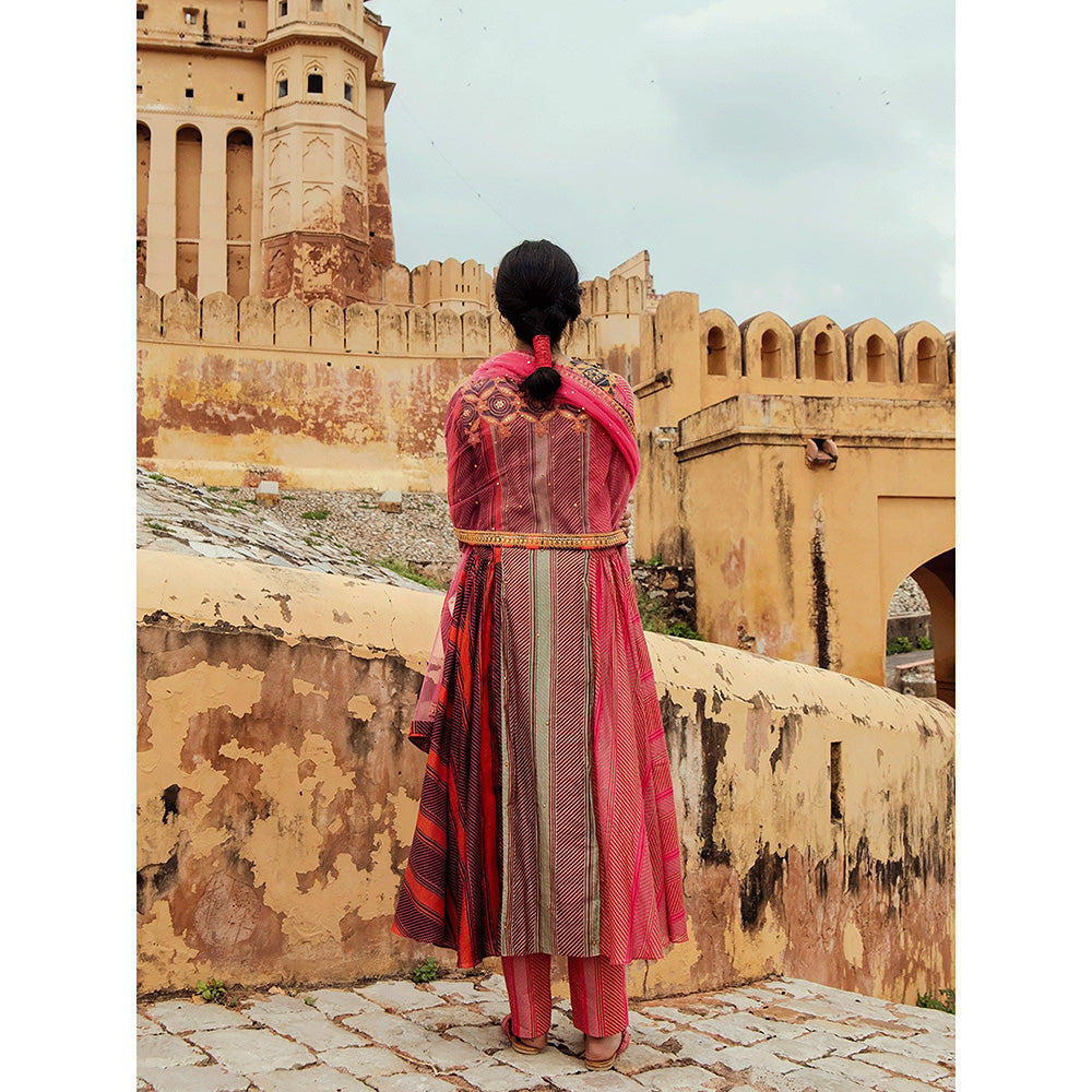 Swati Vijaivargie Ranakpur Kurta with Pali Dupatta and Boondi Pant (Set of 3)