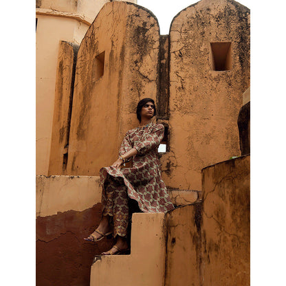 Swati Vijaivargie Bikaner Kurta with Sheesh Mahal Pant (Set of 2)