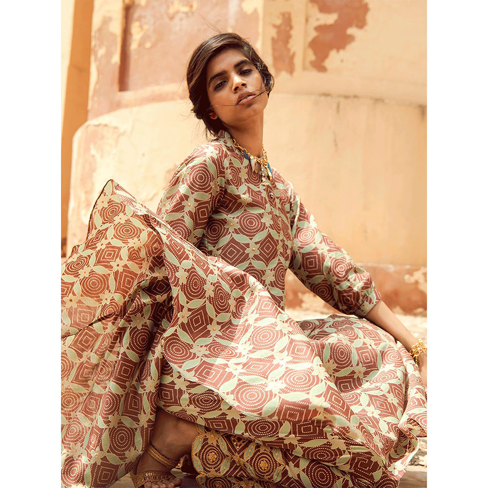 Swati Vijaivargie Bikaner Kurta with Sheesh Mahal Pant (Set of 2)