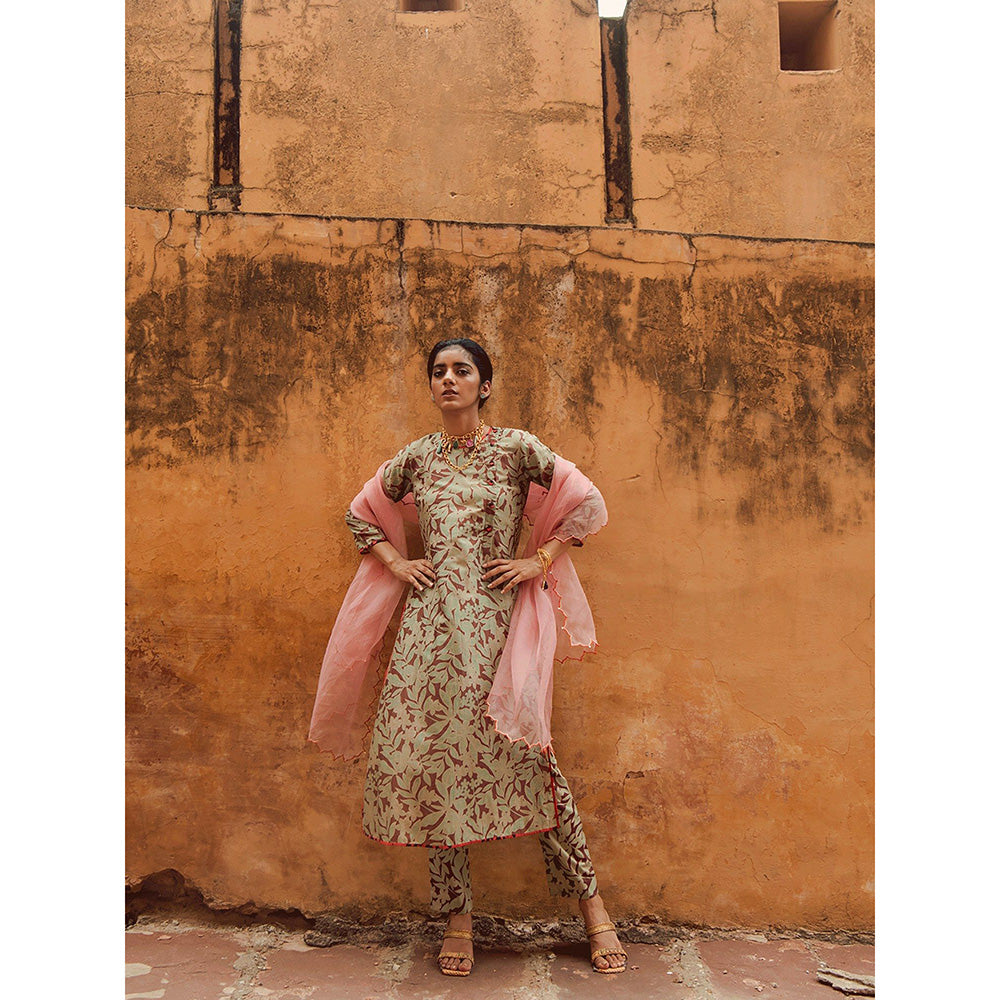 Swati Vijaivargie Sikar Kurta with Alwar Pant (Set of 2)