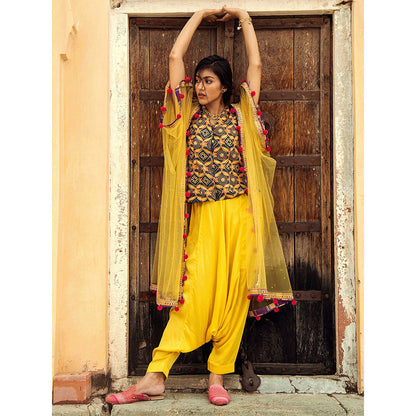 Swati Vijaivargie Sirohi Pali Cape & Top with Kota Dhoti Pant (Set of 3)