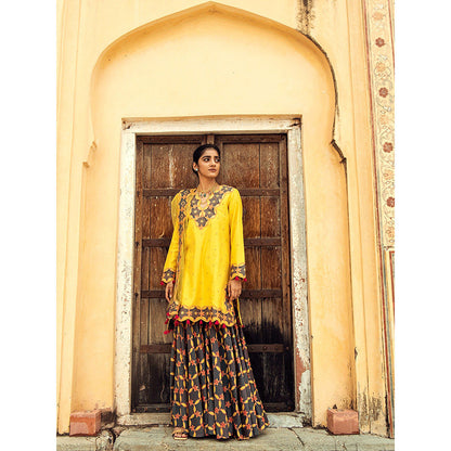 Swati Vijaivargie Doongri Kurti with Chandramahal Sharara and Barmer Dupatta (Set of 3)