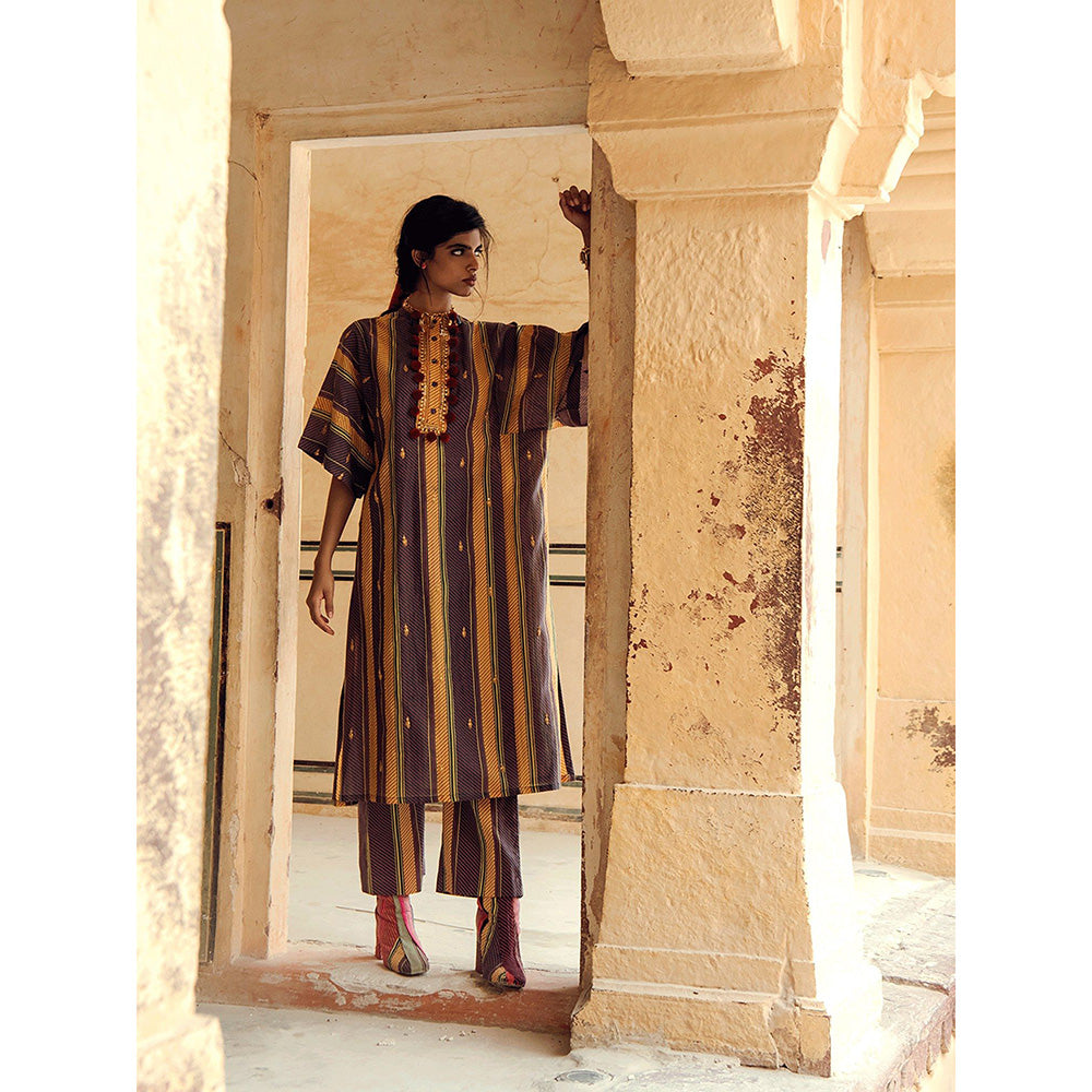 Swati Vijaivargie Churu Kaftan Kurta with Boondi Pant (Set of 2)