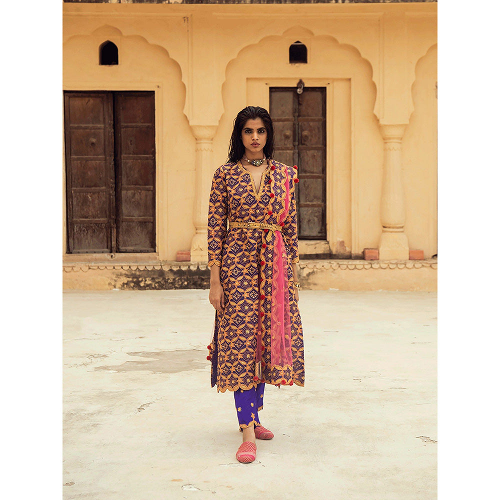 Swati Vijaivargie Bharatpur Kurta with Mehar Pant and Badmer Dupatta (Set of 3)