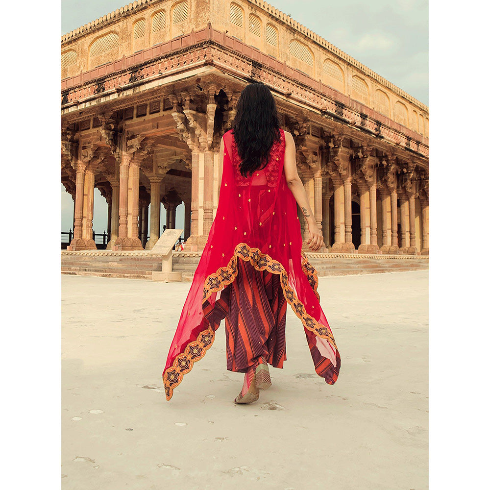 Swati Vijaivargie Chaksu Crop Top with Madhopur Cape & Jaipur Pant (Set of 3)